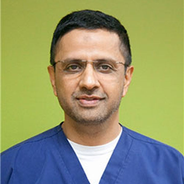 Dr. Syed Raza, board-certified interventional radiologist and vein specialist in Houston